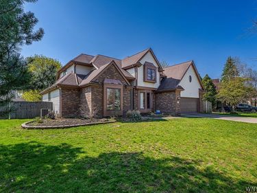 97 Markley Drive, Getzville, NY 14068