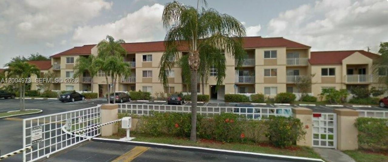 18810 NW 57th Ave, Unit 202, Hialeah, FL 33015 Main Photo