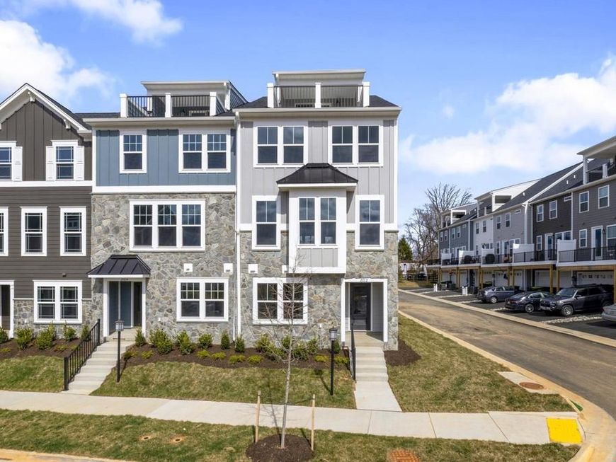 138 Park Ridge Dr, Crozet, VA 22932 Main Photo
