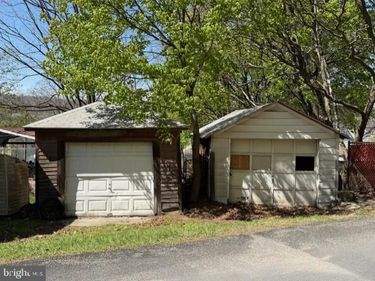 619 E ABBOTT STREET, LANSFORD, PA 18232