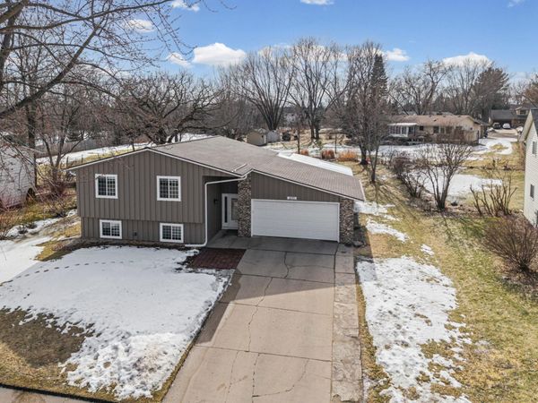6170 134th Street W, Apple Valley, MN 55124