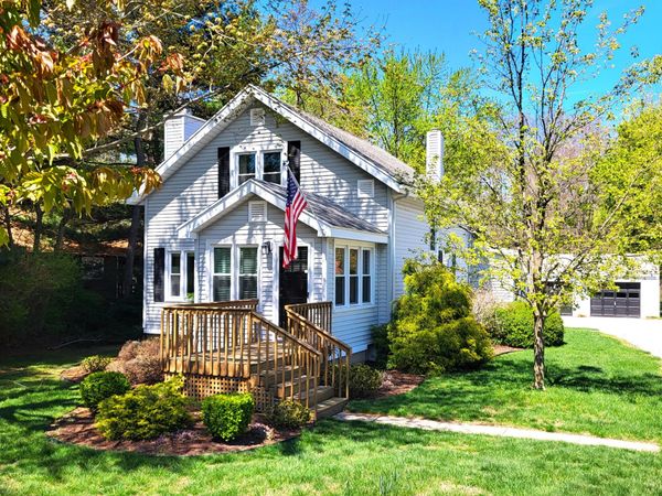 8605 East, Lakeside, MI 49116