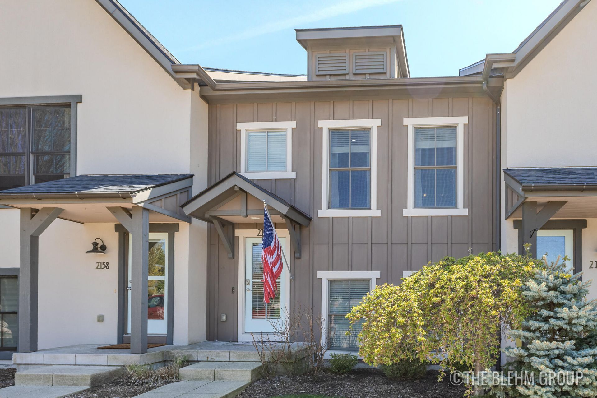 2154 New Town Drive Ne, Grand Rapids, MI 49525 Main Photo