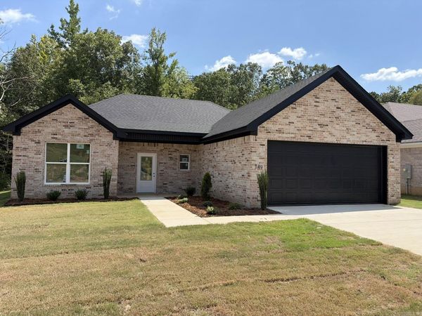 149 Southridge Boulevard, Arkadelphia, AR 71923