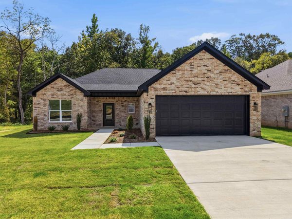 149 Southridge Boulevard, Arkadelphia, AR 71923