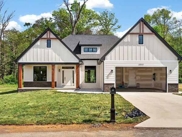 10310 DALMATIAN DR, MCGAHEYSVILLE, VA 22840