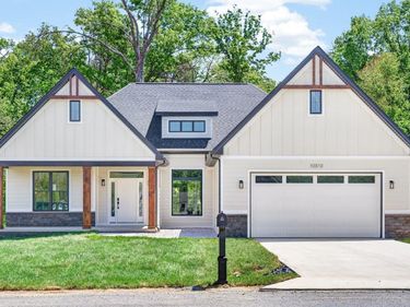 10310 DALMATIAN DR, MCGAHEYSVILLE, VA 22840