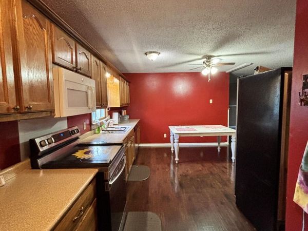 1093 Bear Creek Road , Pinson, TN 38366