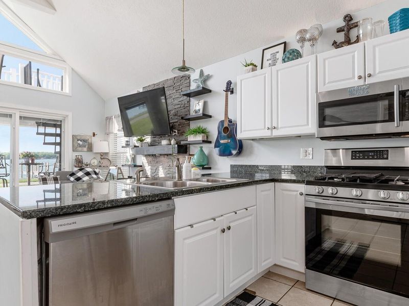 39 Rosebraugh Circle, Buckeye Lake, OH 43008 Photo 12