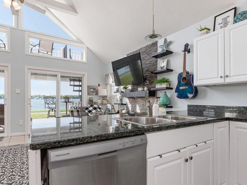 39 Rosebraugh Circle, Buckeye Lake, OH 43008 Photo 14