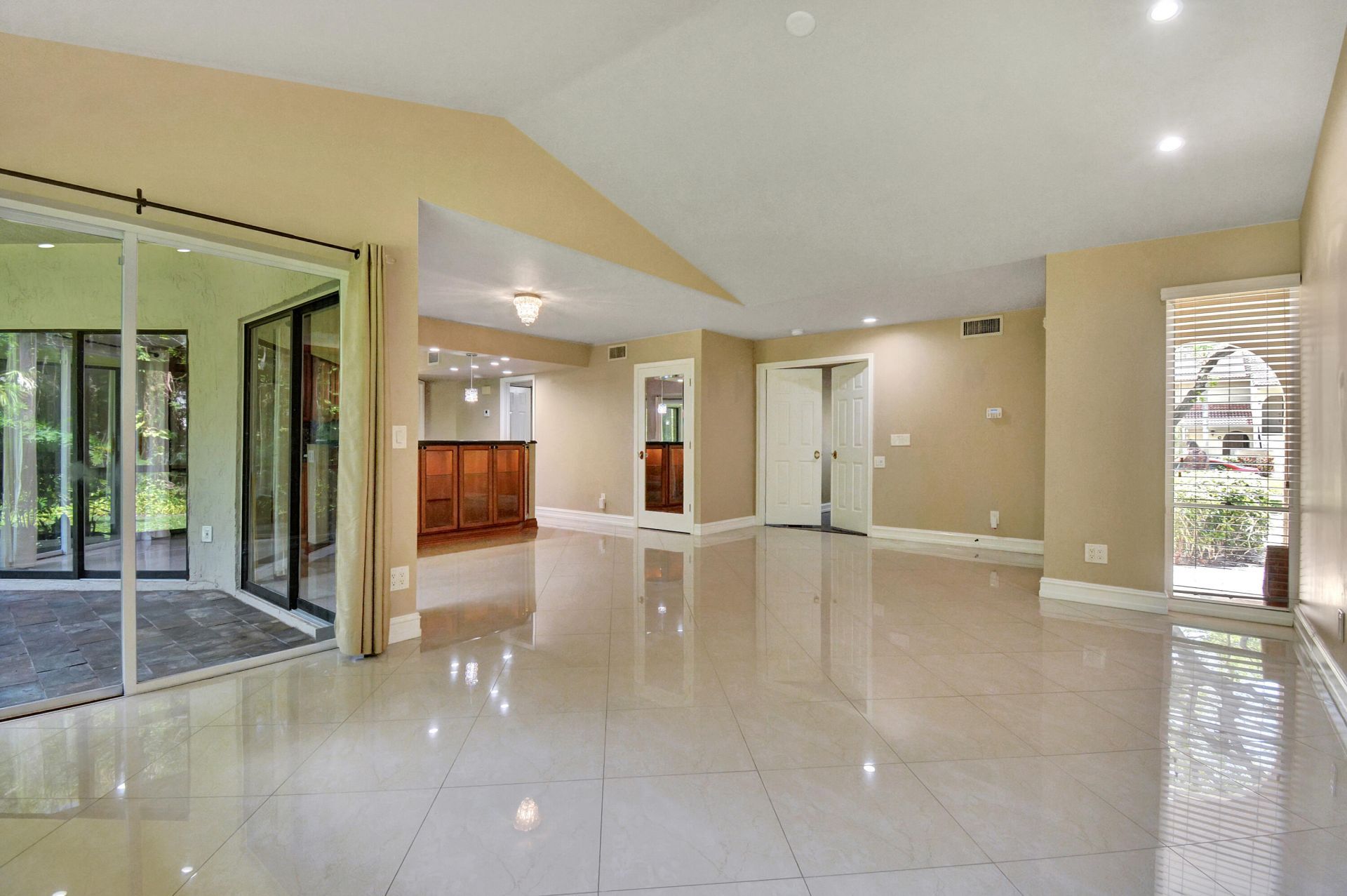 5590 Coach House Circle, Unit A, Boca Raton, FL 33486 Photo