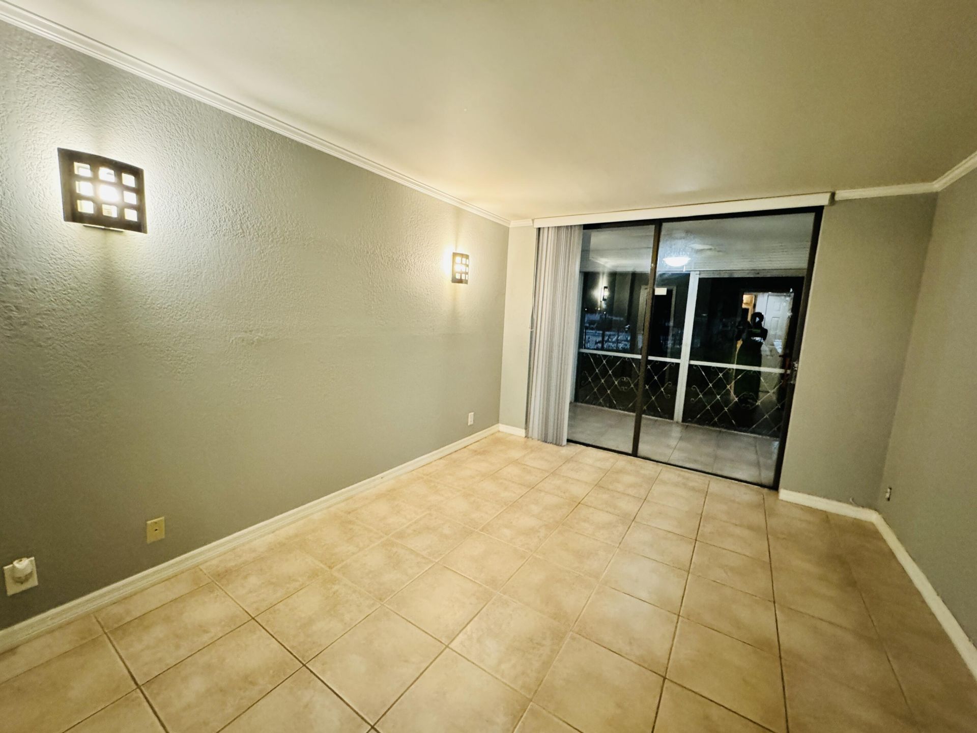 2731 Taft Street, Hollywood, FL 33020 Photo