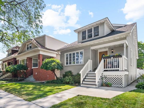 5750 N Merrimac Avenue , Chicago, IL 60646