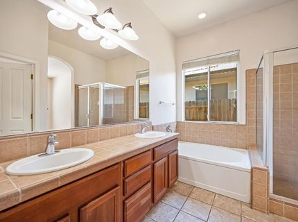 9729 Marbella Ct, Elk Grove, CA 95624 Photo
