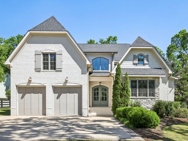 1126 Battery Ln, Nashville, TN 37220