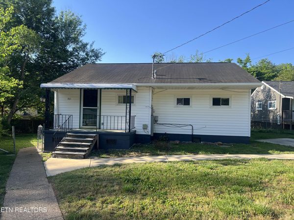 761 W Outer , Oak Ridge, TN 37830