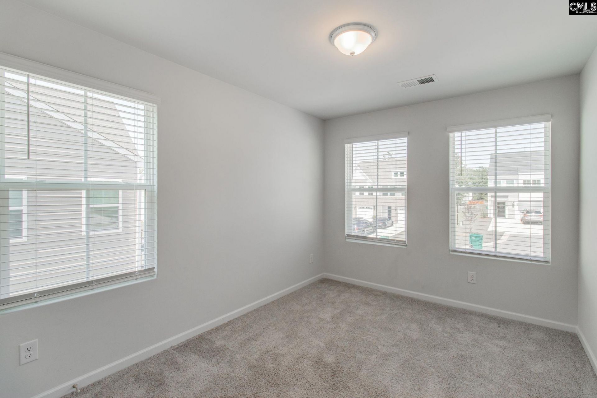 312 Reedmace Court Photo 21