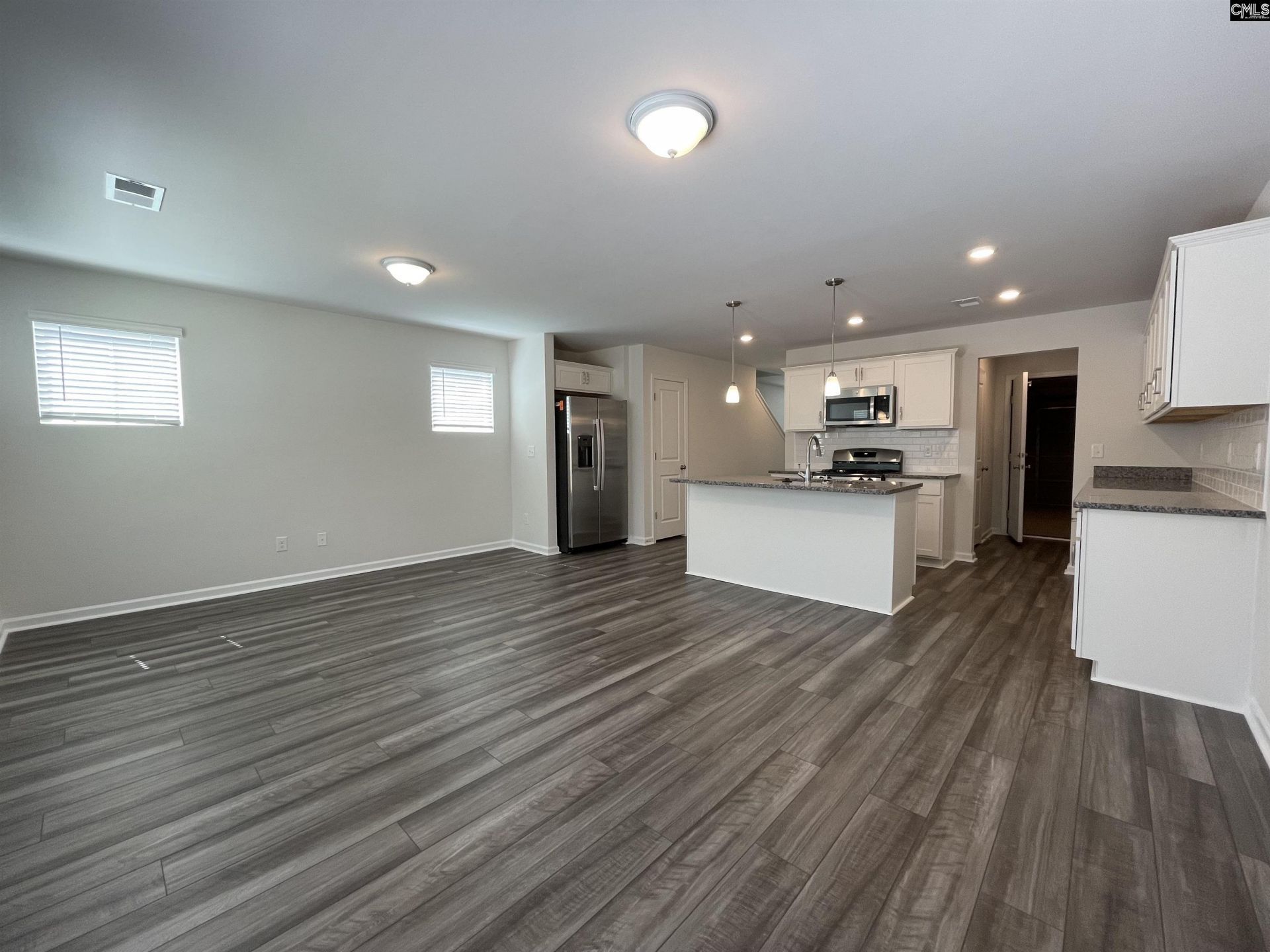 312 Reedmace Court  Photo 5