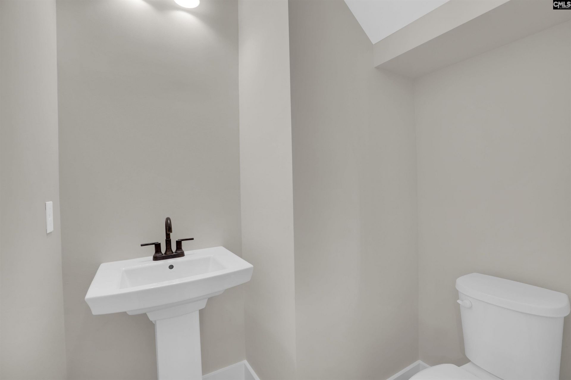 1040 Refuge Place  Photo 15