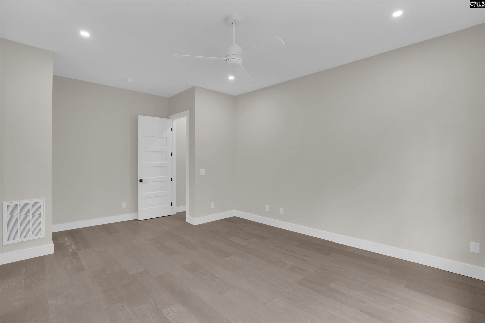 1040 Refuge Place  Photo 29