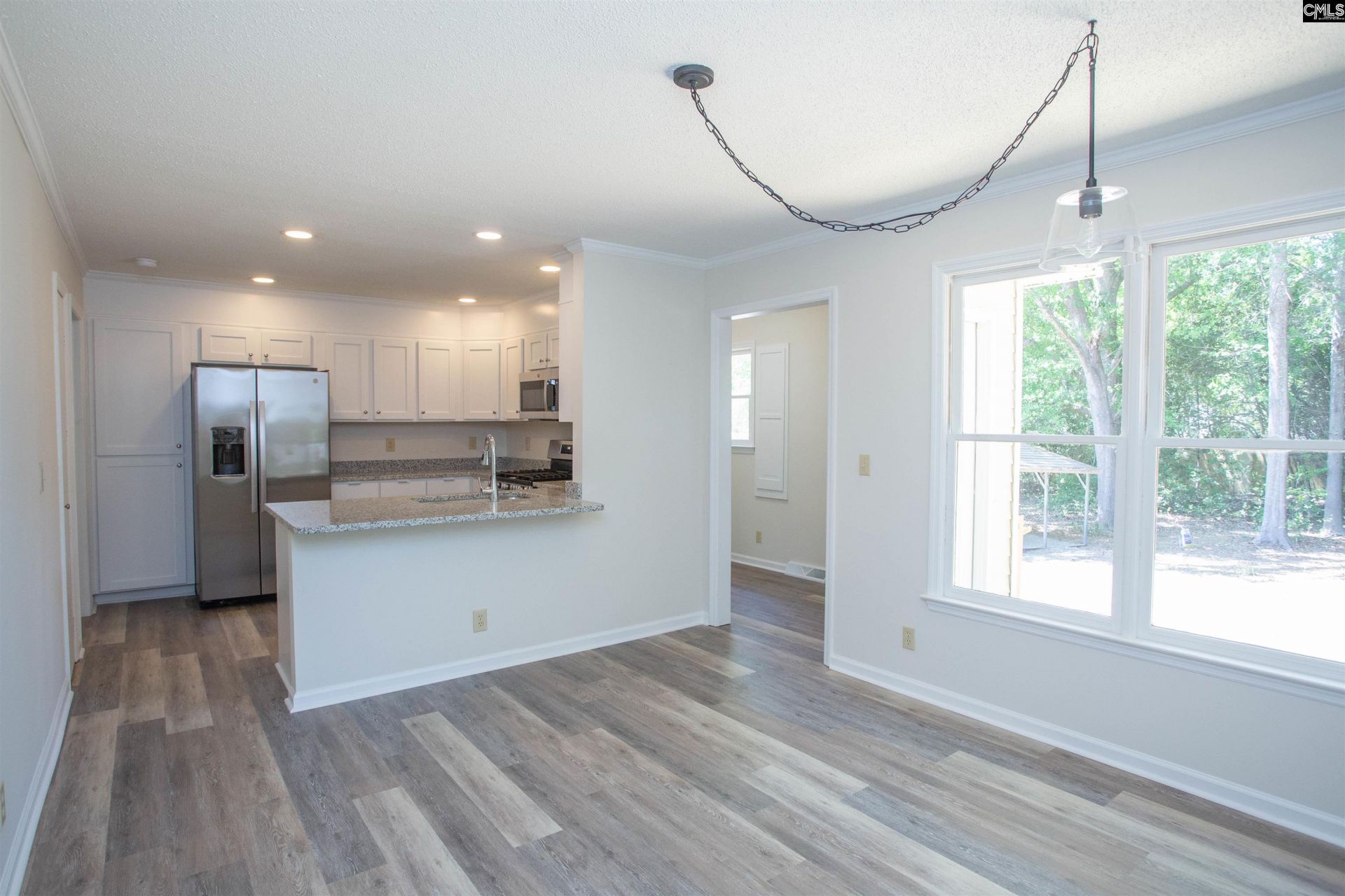 1611 Lewis Street Photo 10