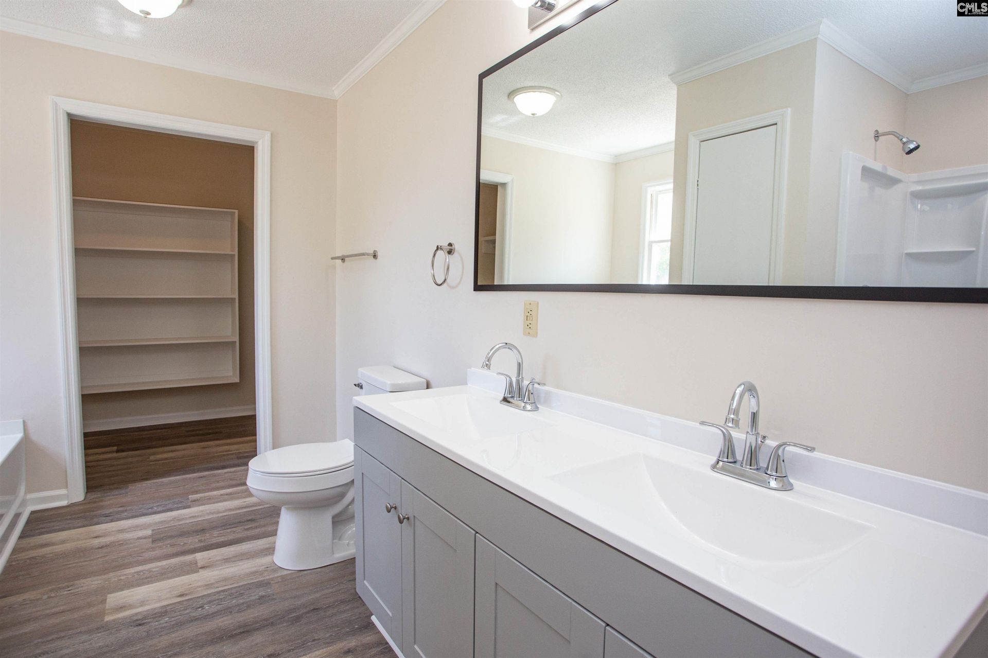 1611 Lewis Street Photo 16