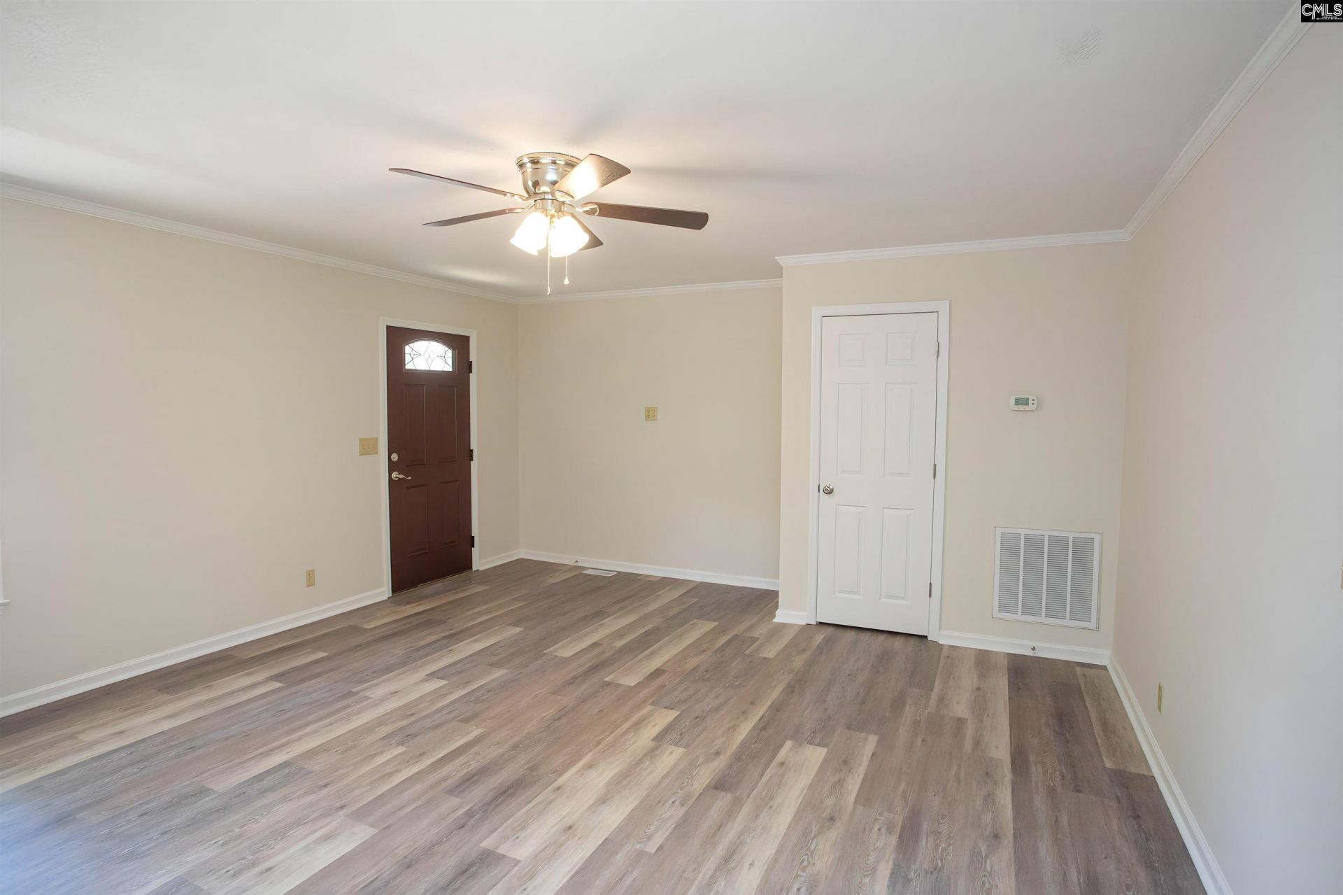 1611 Lewis Street Photo 6