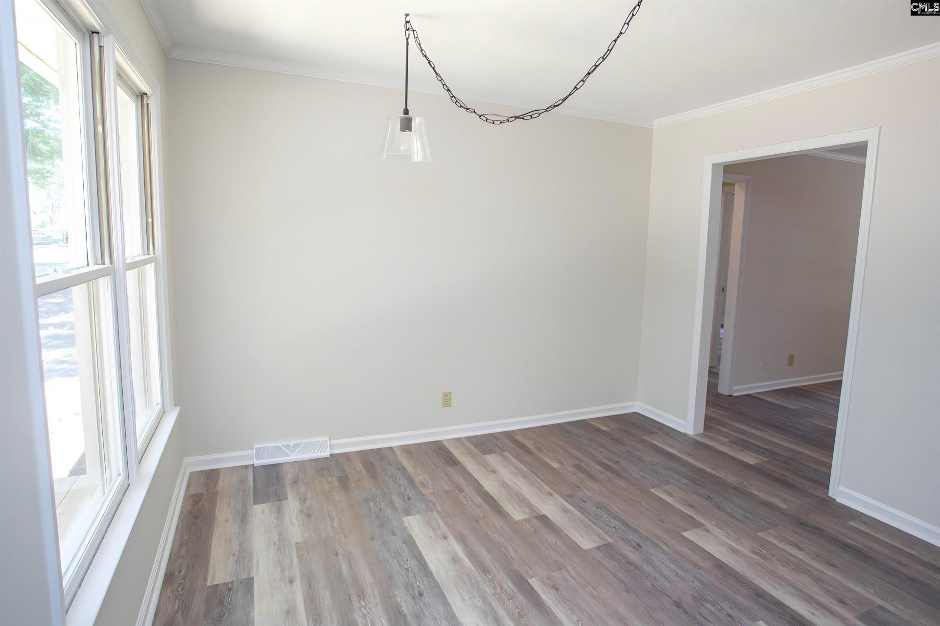 1611 Lewis Street Photo 8