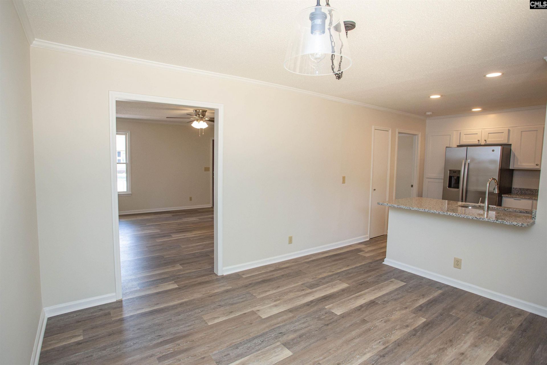 1611 Lewis Street Photo 9