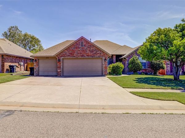 1800 NE 32nd Street, Moore, OK 73160