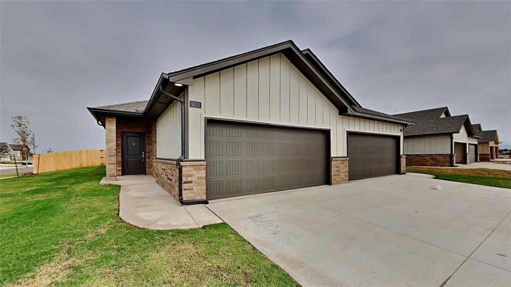 9317 NW 125th Street, Yukon, OK 73099 Main Photo