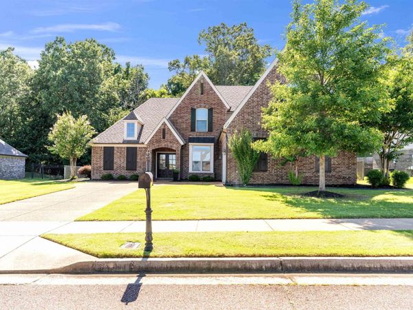 4553 CRADDLE HILL DR, Bartlett, TN 38002
