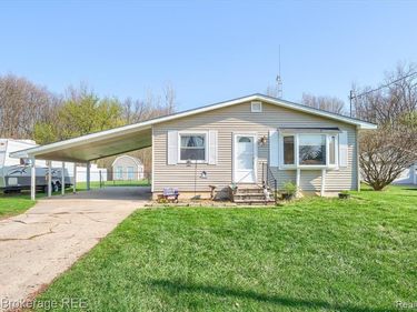 5477 Hopkins Road, Genesee Twp, MI 48506