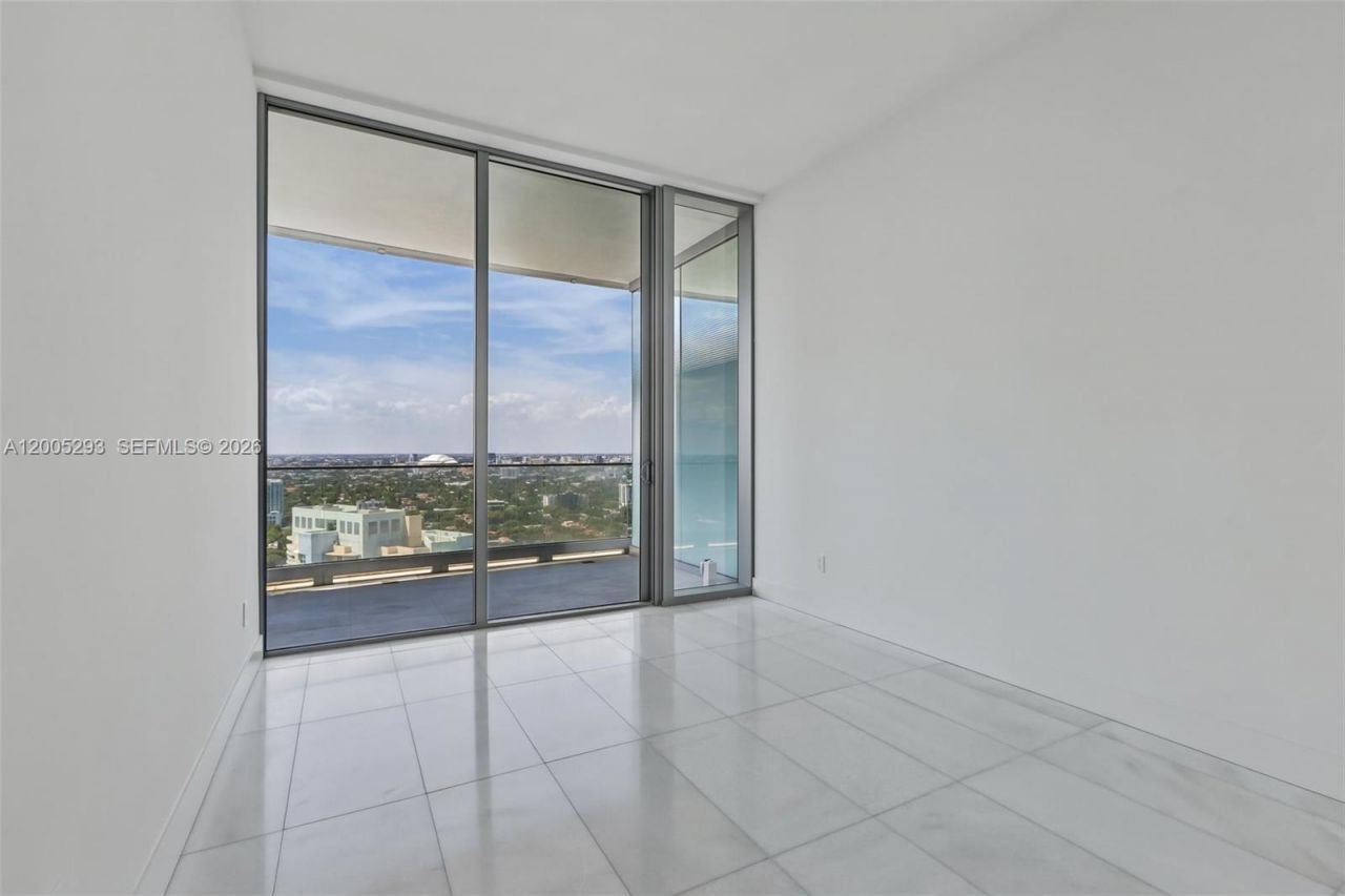 175 SE 25 Rd , Unit 2803, Miami, FL 33129 Photo
