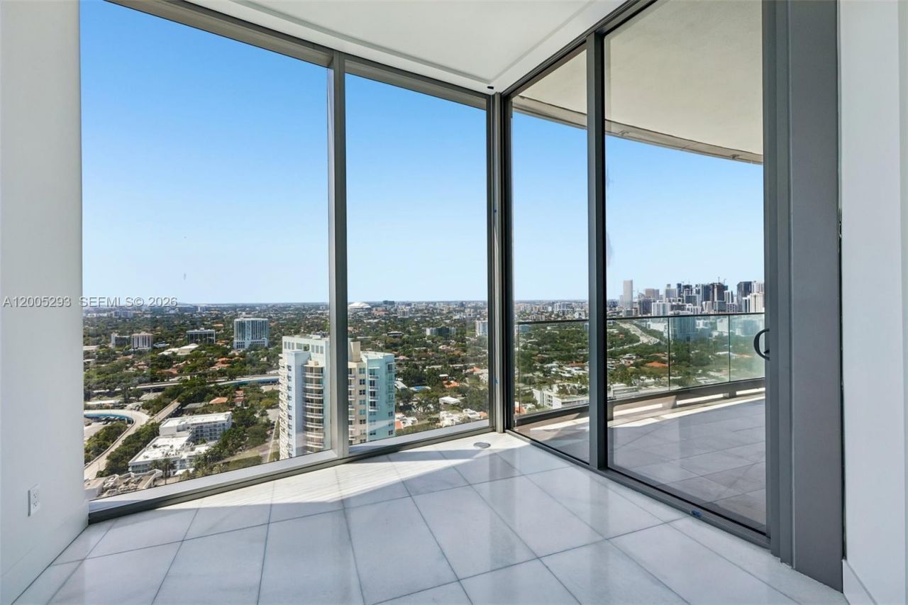 175 SE 25 Rd , Unit 2803, Miami, FL 33129 Photo