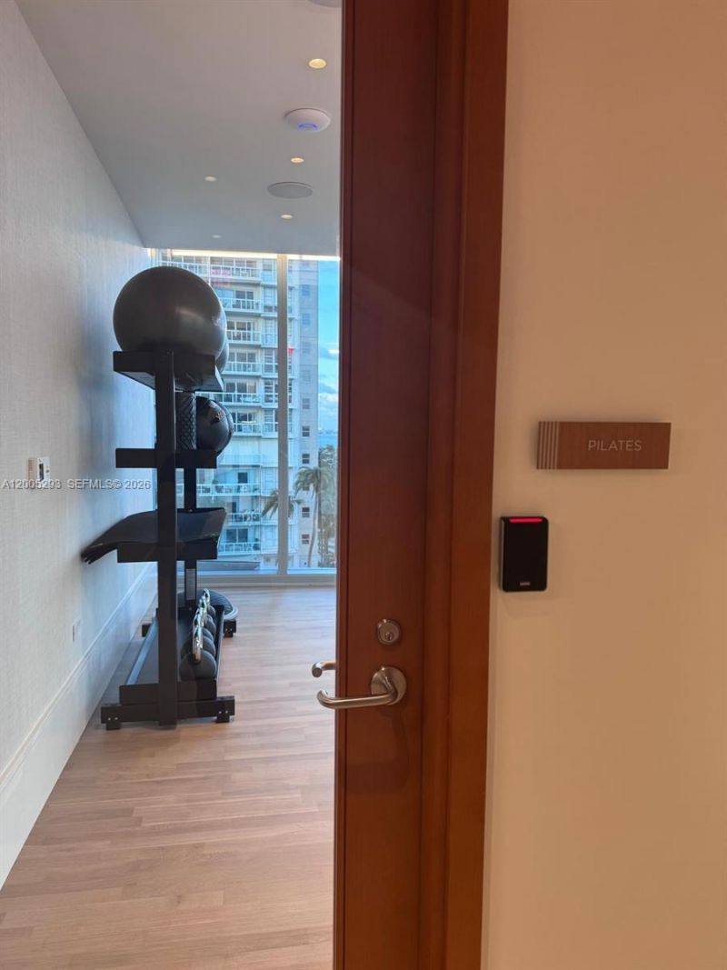 175 SE 25 Rd, Unit 2803, Miami, FL 33129 Photo