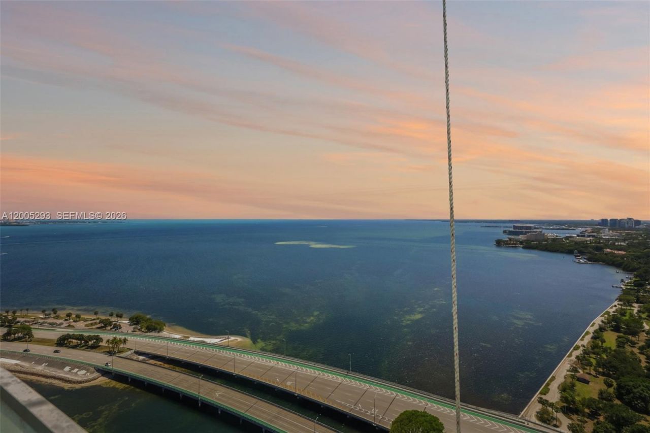 175 SE 25 Rd , Unit 2803, Miami, FL 33129 Photo
