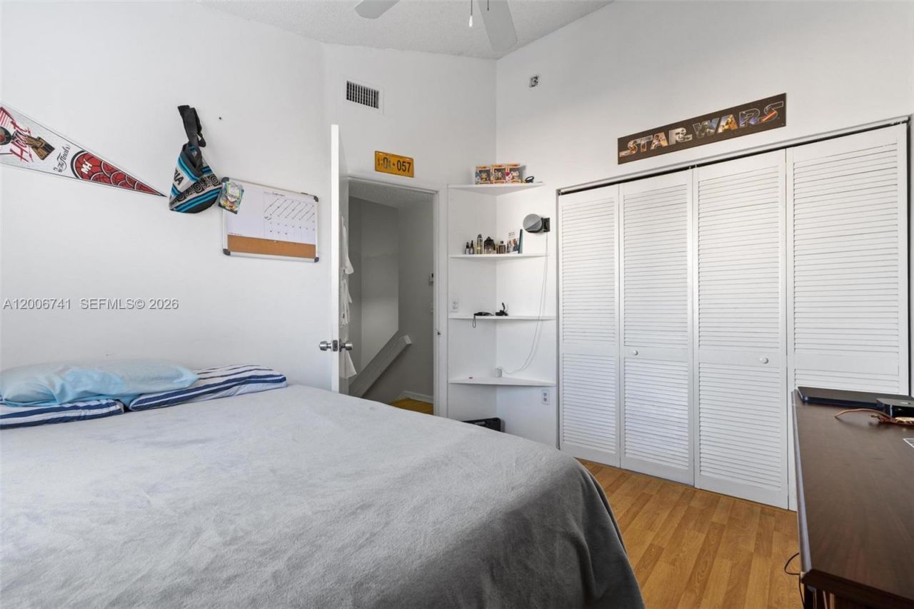 6235 Kendale Lakes Cir , Unit 247, Miami, FL 33183 Photo