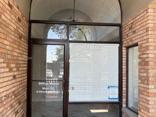 5327 Commercial Way , Unit B105, Spring Hill, FL 34606