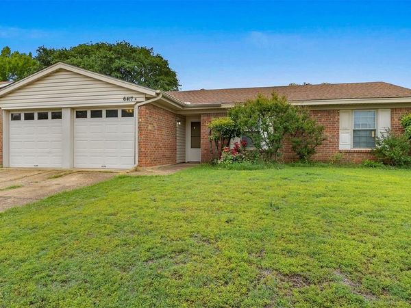 6417 Kary Lynn Drive N, Watauga, TX 76148