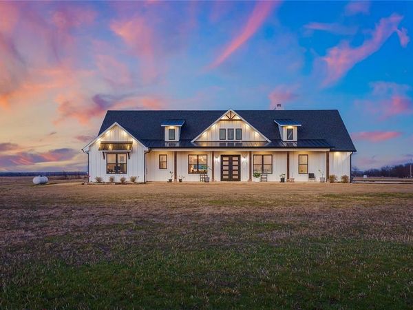 2180 County Road 237 , Gainesville, TX 76240