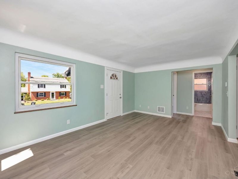 3870 Biehl Avenue, Green Township, OH 45248 Photo 10