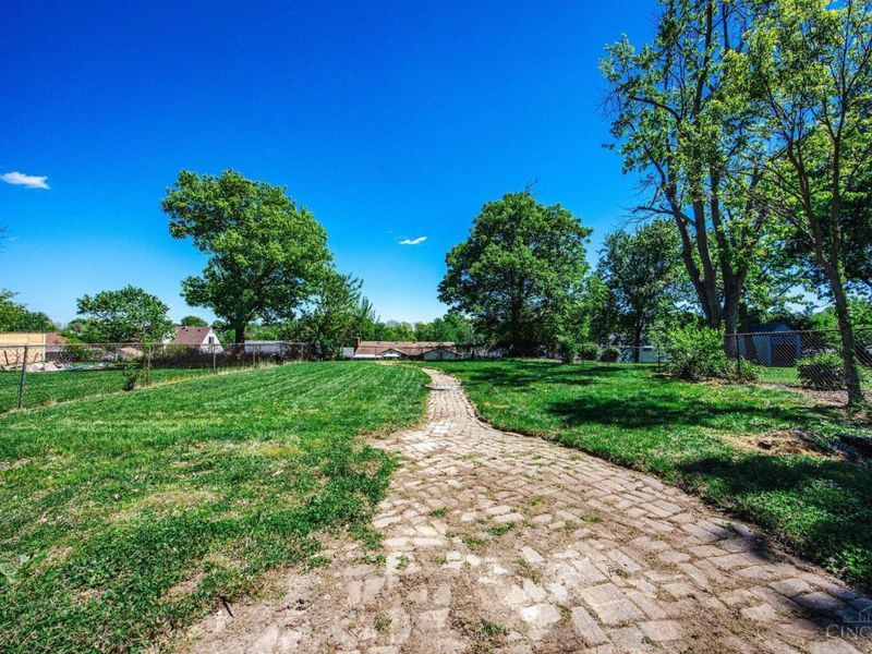 3870 Biehl Avenue, Green Township, OH 45248 Photo 35