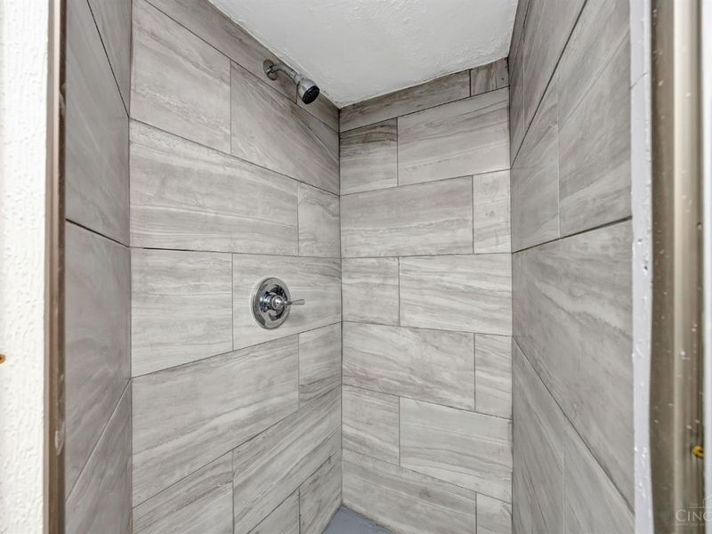 3870 Biehl Avenue, Green Township, OH 45248 Photo 44