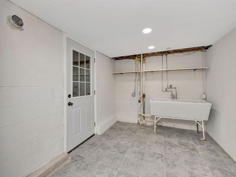 3870 Biehl Avenue, Green Township, OH 45248 Photo 46