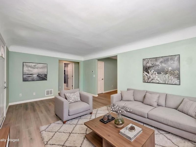 3870 Biehl Avenue, Green Township, OH 45248 Photo 8