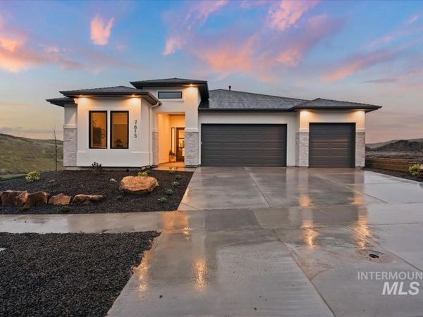 7615 Brown Wy, Eagle, ID 83629