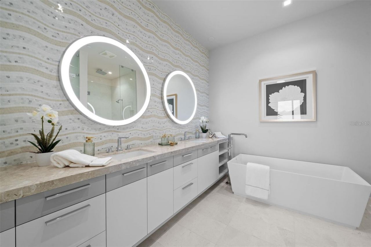 1591 Gulf Of Mexico Drive, Unit 515, Longboat Key, FL 34228 Photo