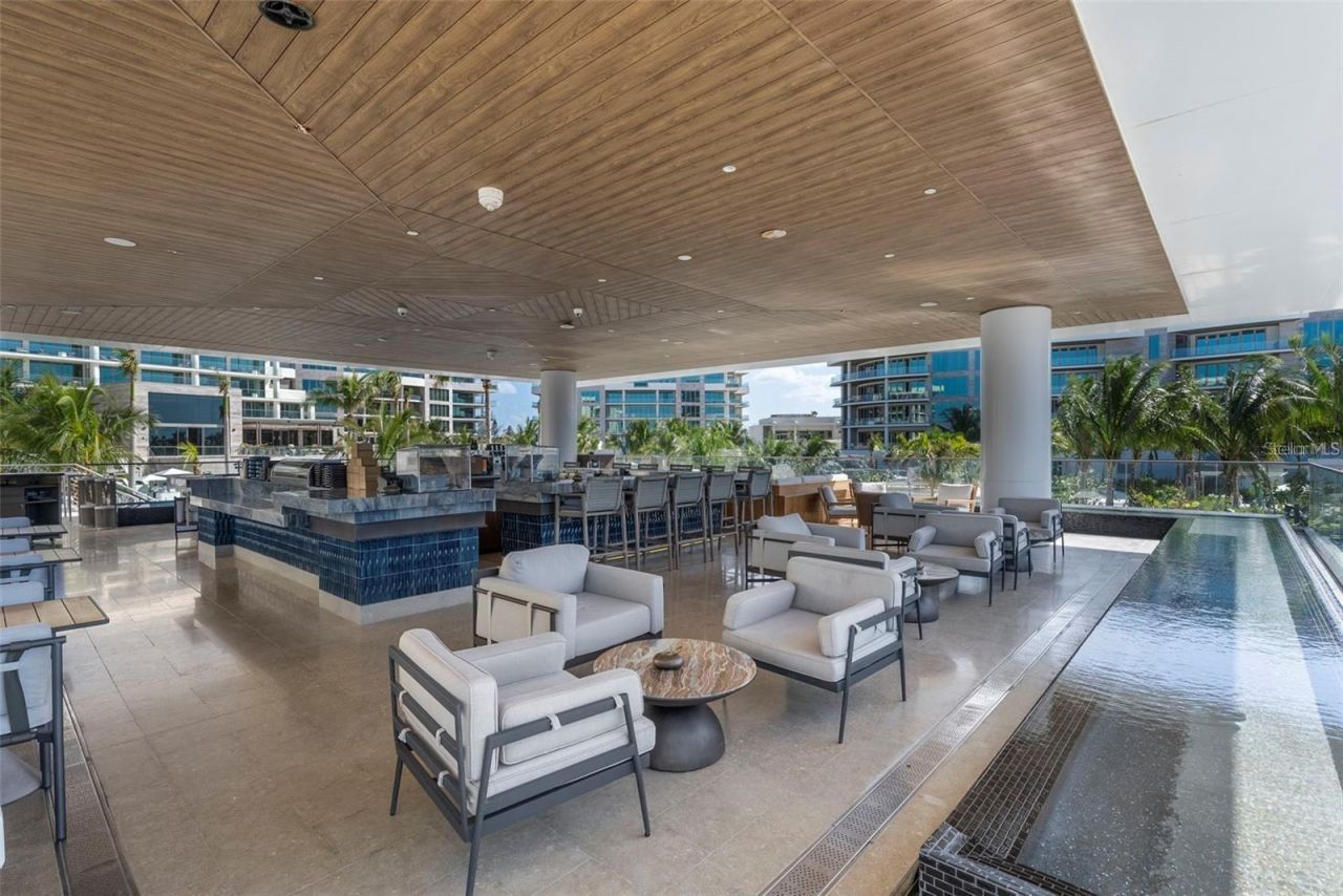 1591 Gulf Of Mexico Drive, Unit 515, Longboat Key, FL 34228 Photo