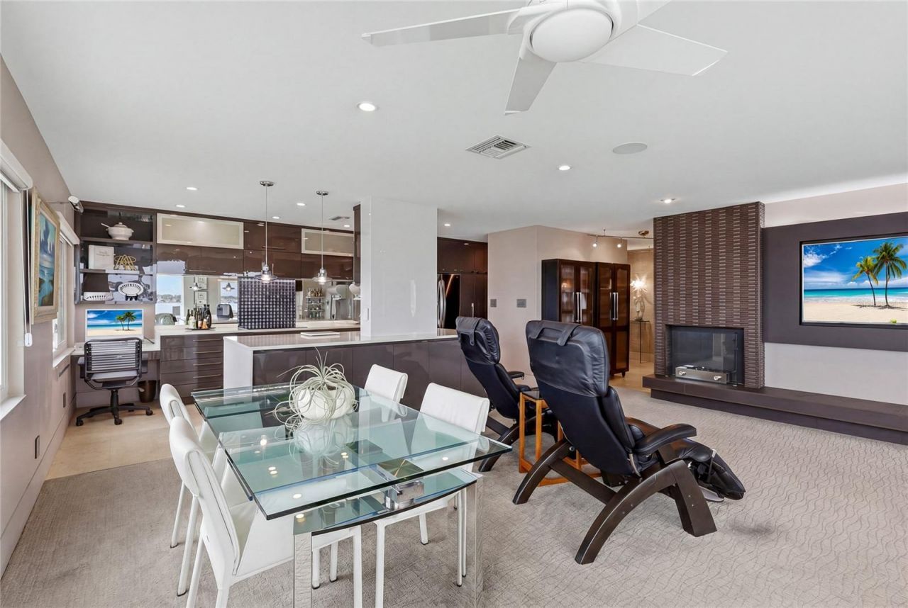 350 Golden Gate Point, Unit 51, Sarasota, FL 34236 Photo